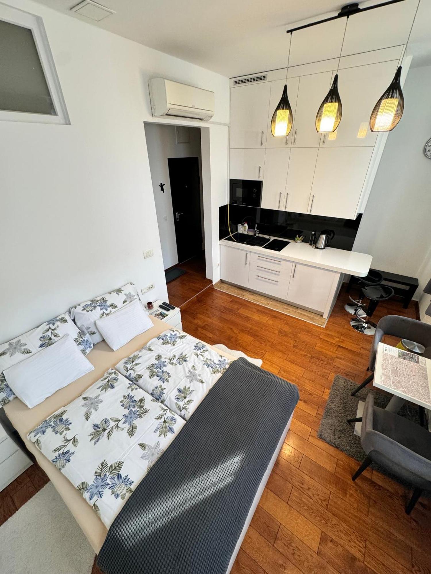 Apartments Home1 Zagreb Ngoại thất bức ảnh