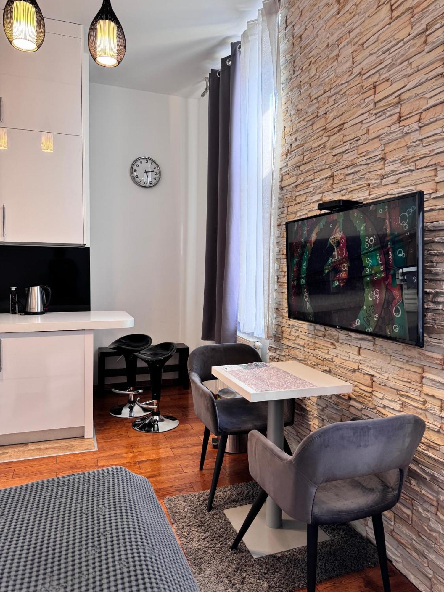 Apartments Home1 Zagreb Ngoại thất bức ảnh