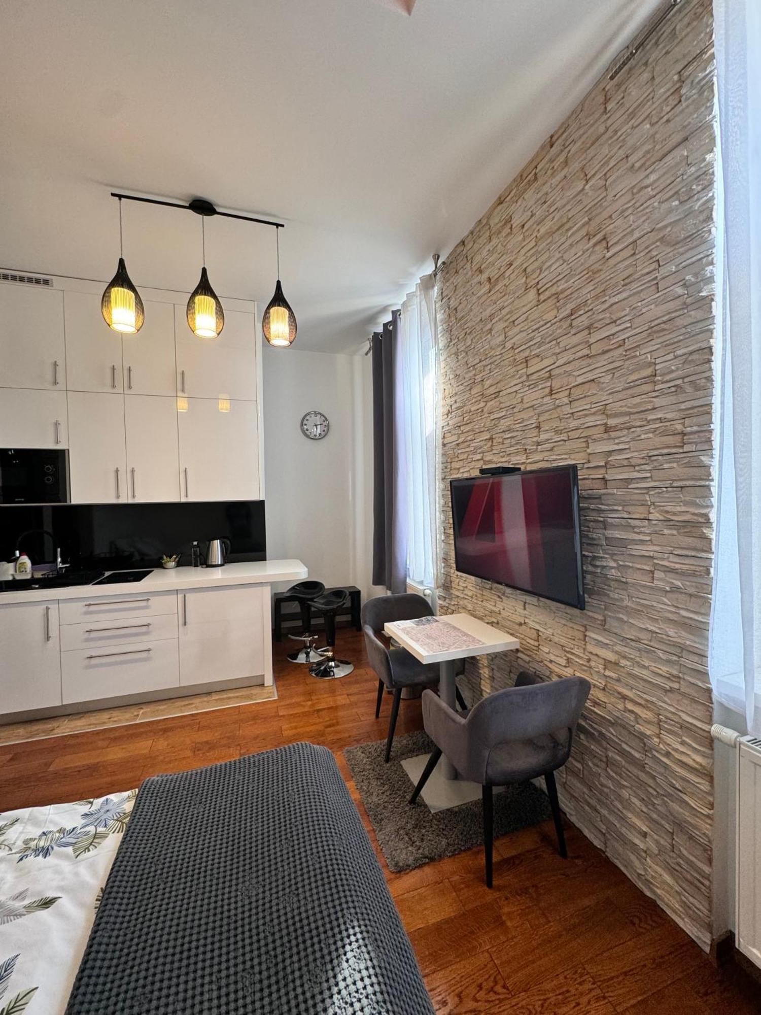 Apartments Home1 Zagreb Ngoại thất bức ảnh