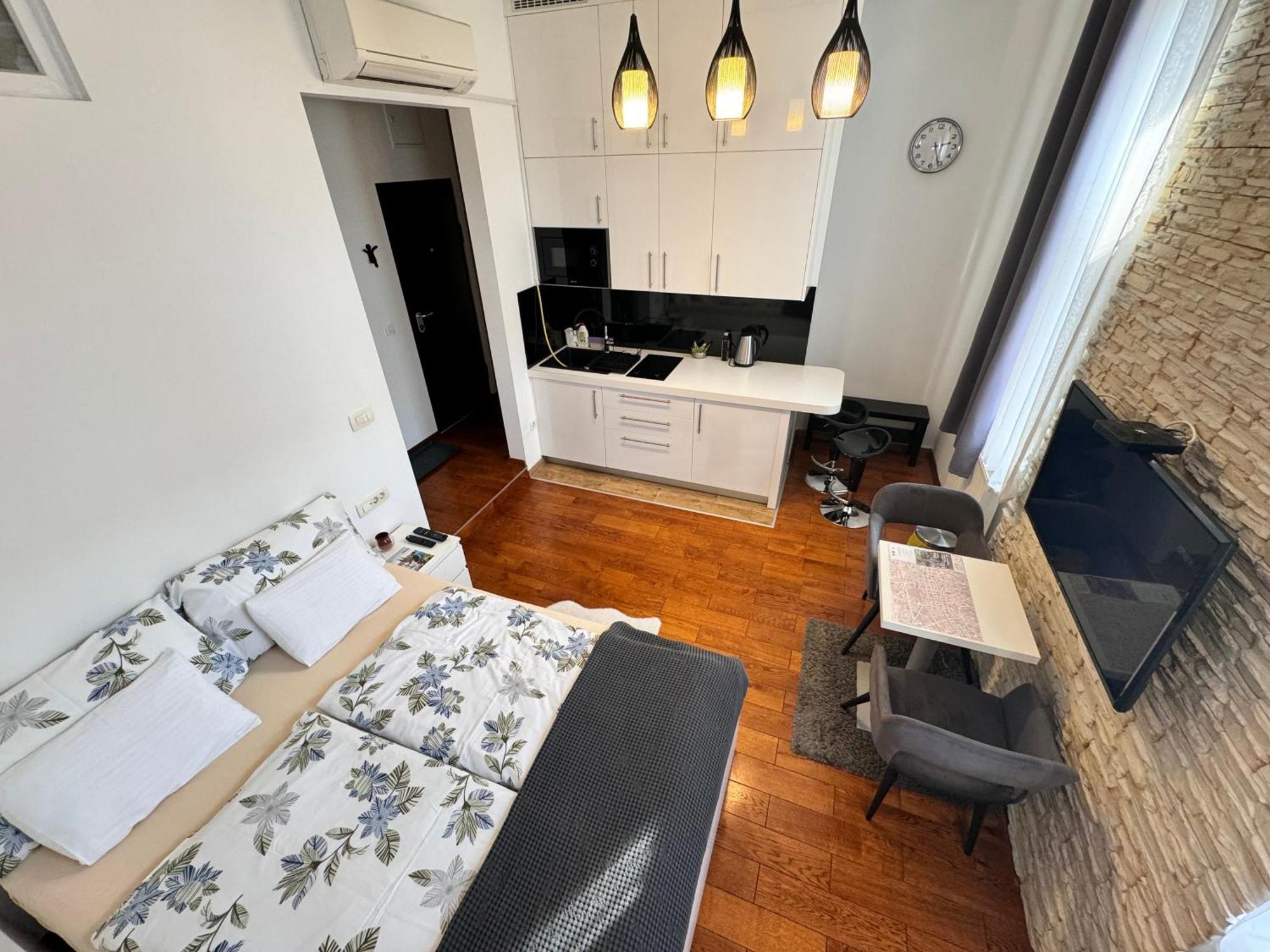 Apartments Home1 Zagreb Ngoại thất bức ảnh